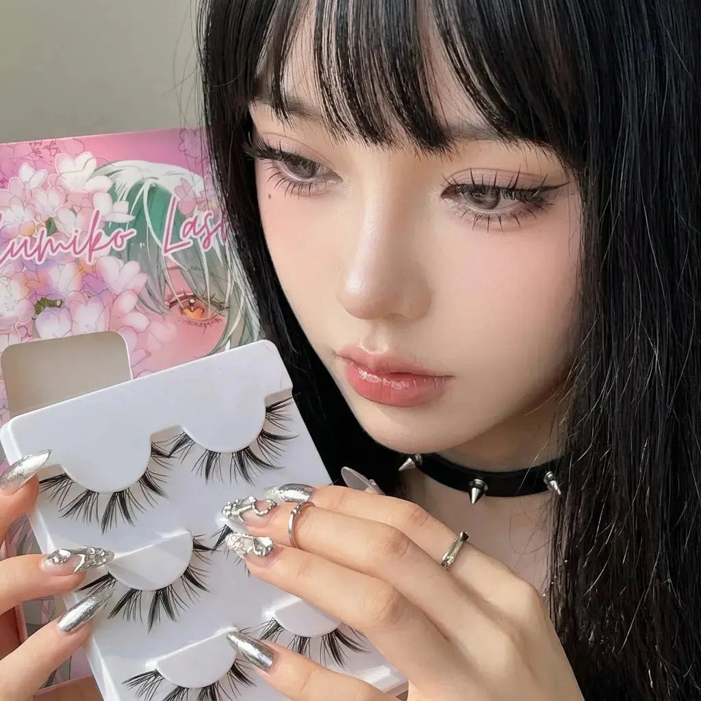 How to Pair Eyeliner and Eyeshadow With Wispy False Lashes Kumiko Lash